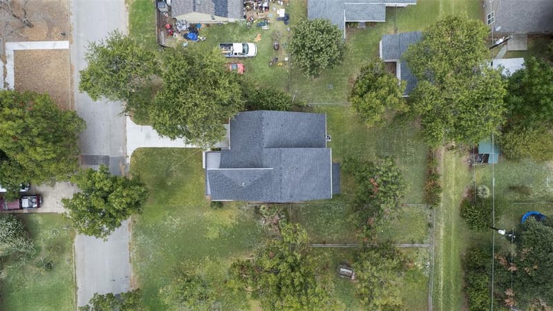 810 Euclid Street, Cleburne TX 76033 - Photo 3