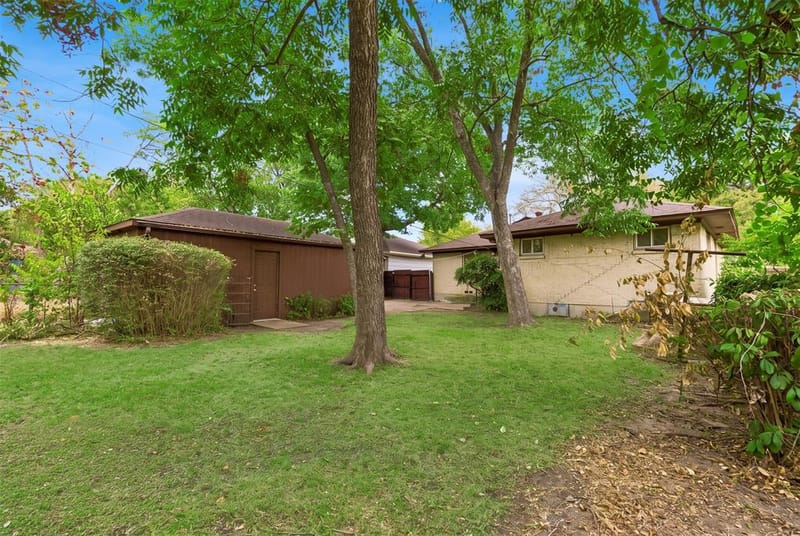 10313 Pinecrest Drive, Dallas TX 75228 - Photo 27