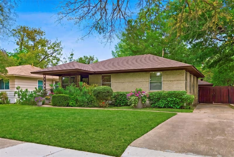 10313 Pinecrest Drive, Dallas TX 75228 - Photo 2