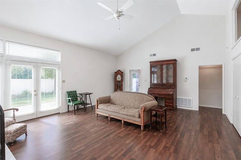 811 Ashford Court, Tyler TX 75703 - Photo 4