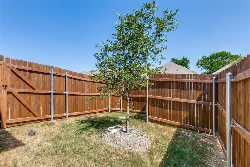 2064 Belvedere Street, Garland TX 75041 - Photo 23