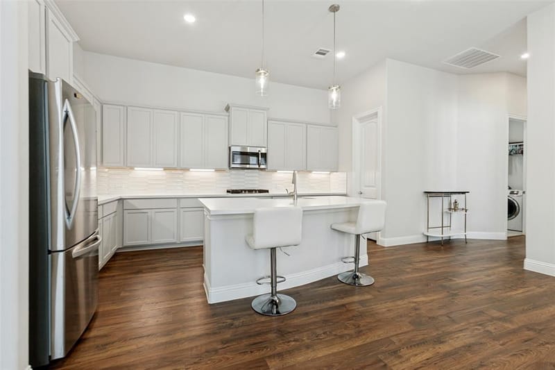 2064 Belvedere Street, Garland TX 75041 - Photo 9