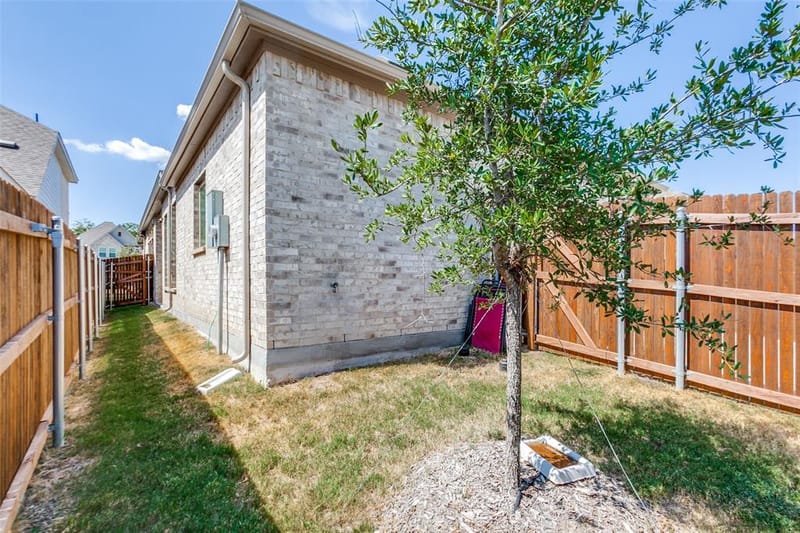 2064 Belvedere Street, Garland TX 75041 - Photo 24