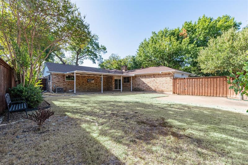 8419 Bocowood Drive, Dallas TX 75228 - Photo 28