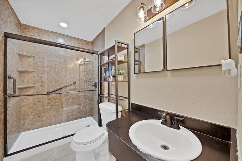 1258 Hidden Valley Drive, Dallas TX 75241 - Photo 7
