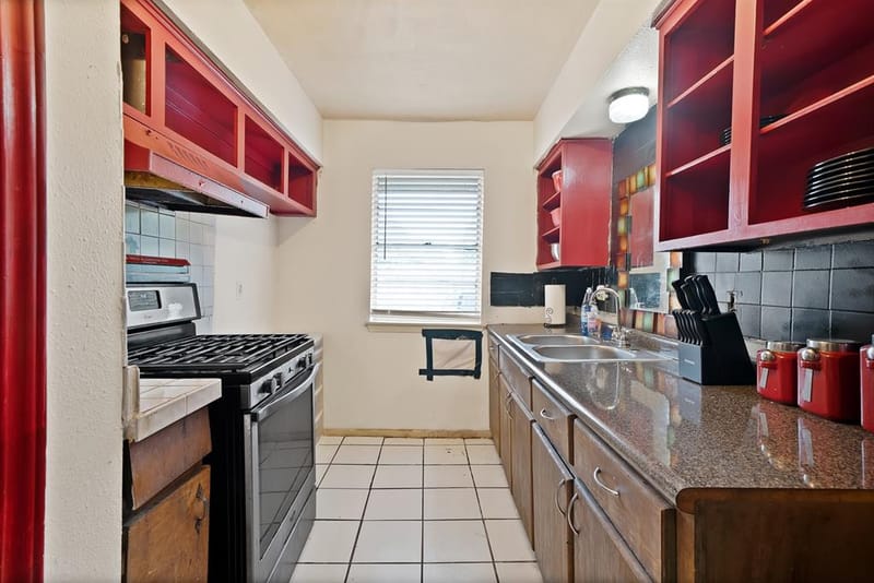 1258 Hidden Valley Drive, Dallas TX 75241 - Photo 15