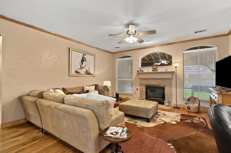 816 Rolling Meadows Court, Allen TX 75013 - Photo 9