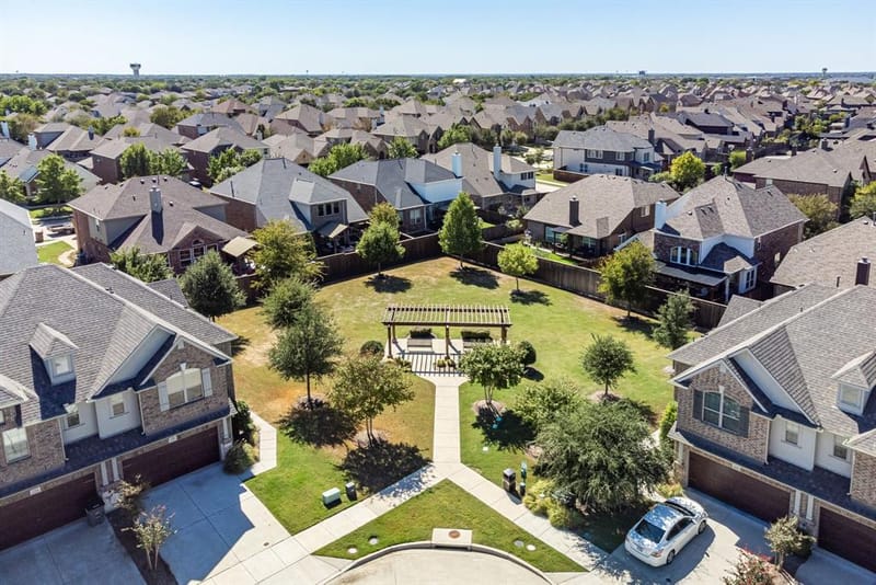 2700 Starburst Drive, Little Elm TX 75068 - Photo 30