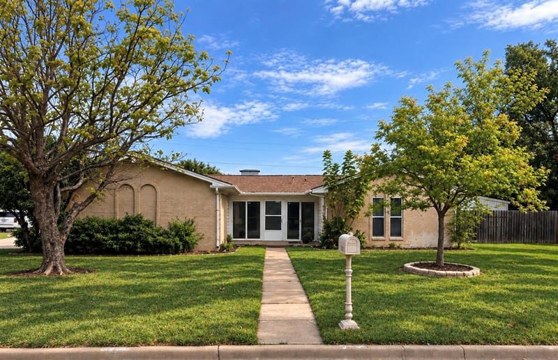 3001 S Murco Drive, Mineral Wells TX 76067