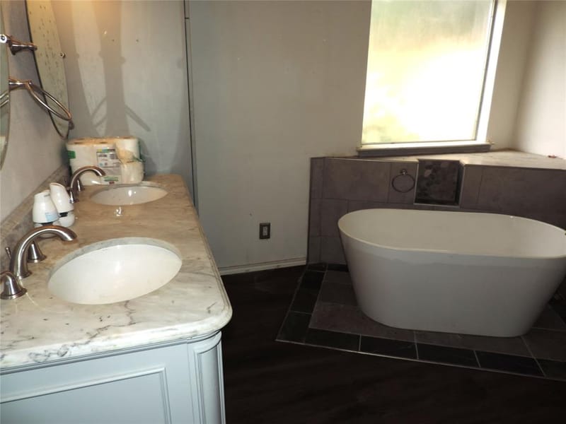 6825 W Driffield Court, North Richland Hills TX 76182 - Photo 23