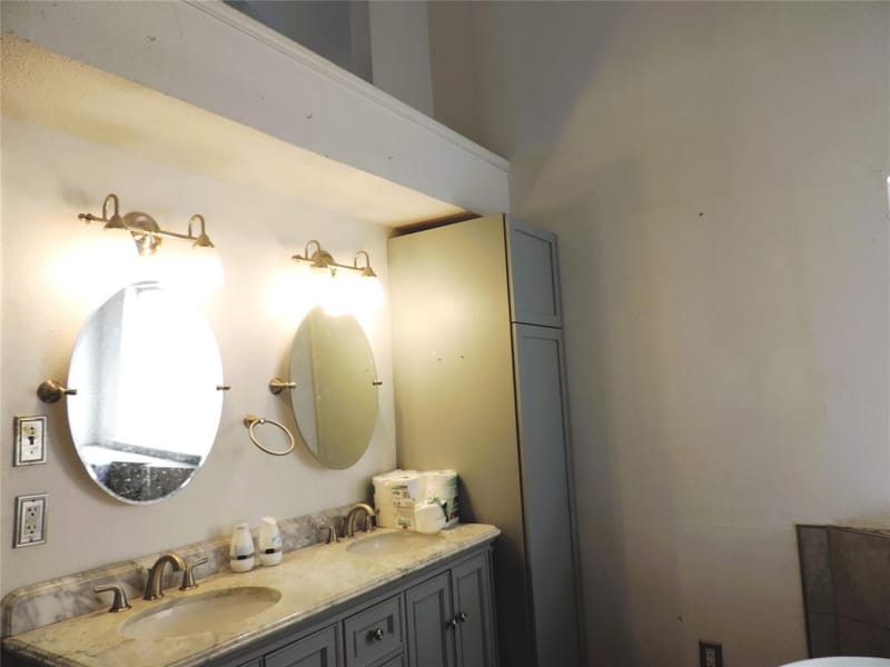 6825 W Driffield Court, North Richland Hills TX 76182 - Photo 28