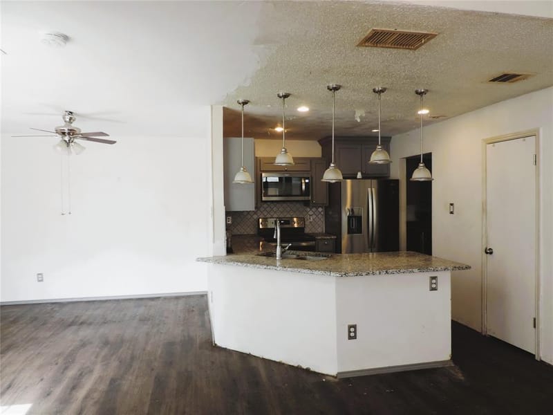 6825 W Driffield Court, North Richland Hills TX 76182 - Photo 9