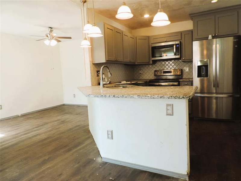 6825 W Driffield Court, North Richland Hills TX 76182 - Photo 35