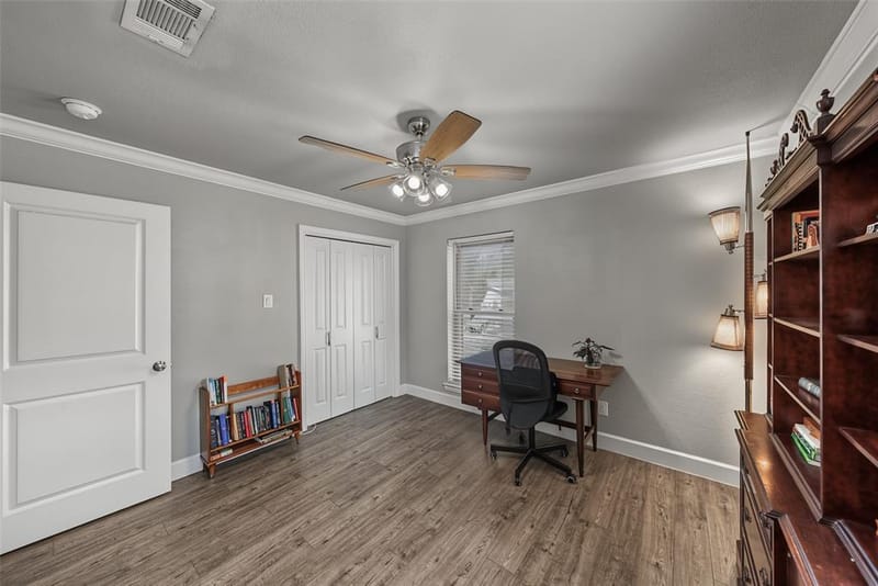 1800 Winchester Way, Bedford TX 76022 - Photo 26