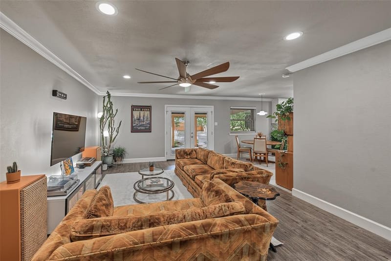 1800 Winchester Way, Bedford TX 76022 - Photo 7