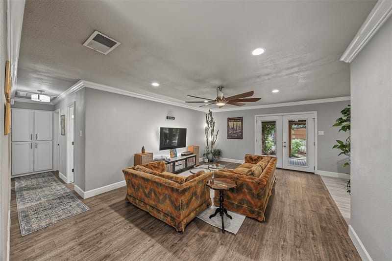 1800 Winchester Way, Bedford TX 76022 - Photo 5