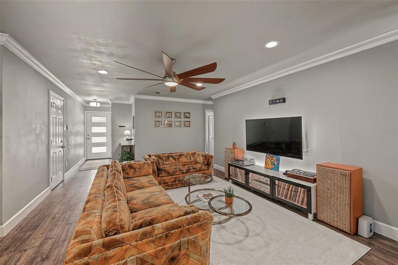 1800 Winchester Way, Bedford TX 76022 - Photo 9