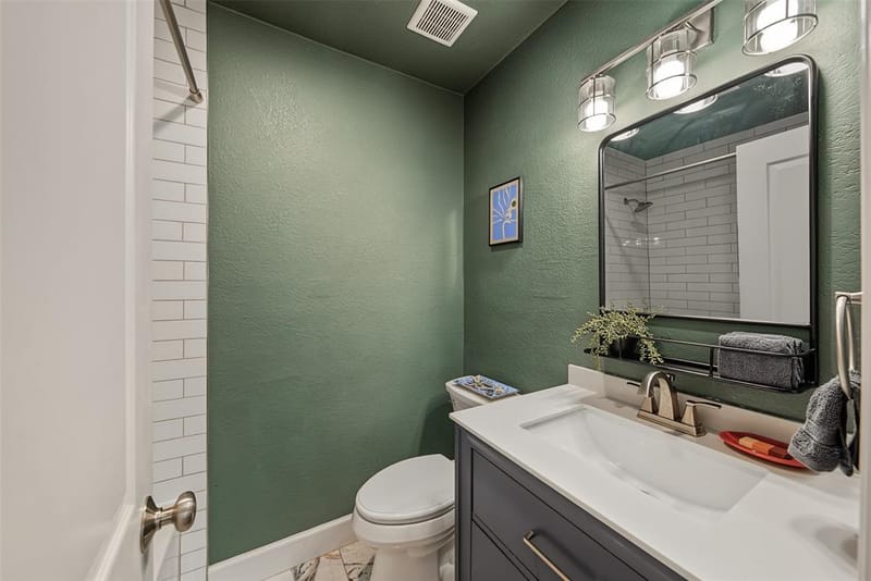 1800 Winchester Way, Bedford TX 76022 - Photo 19