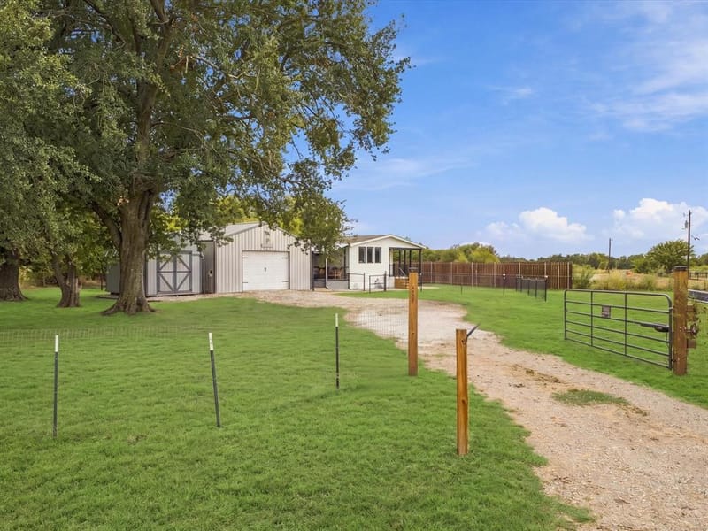 9487 County Road 313, Terrell TX 75161 - Photo 3