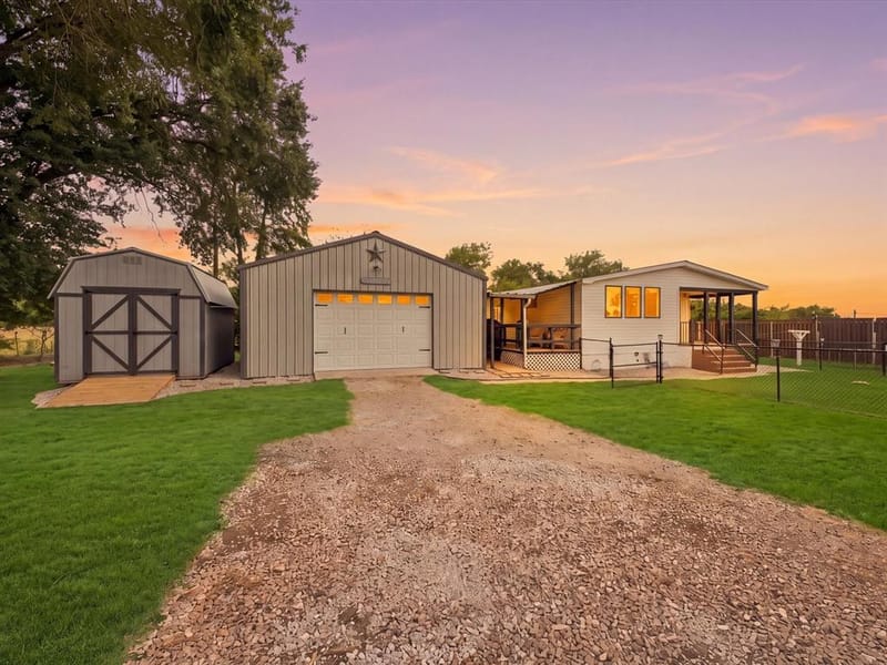 9487 County Road 313, Terrell TX 75161
