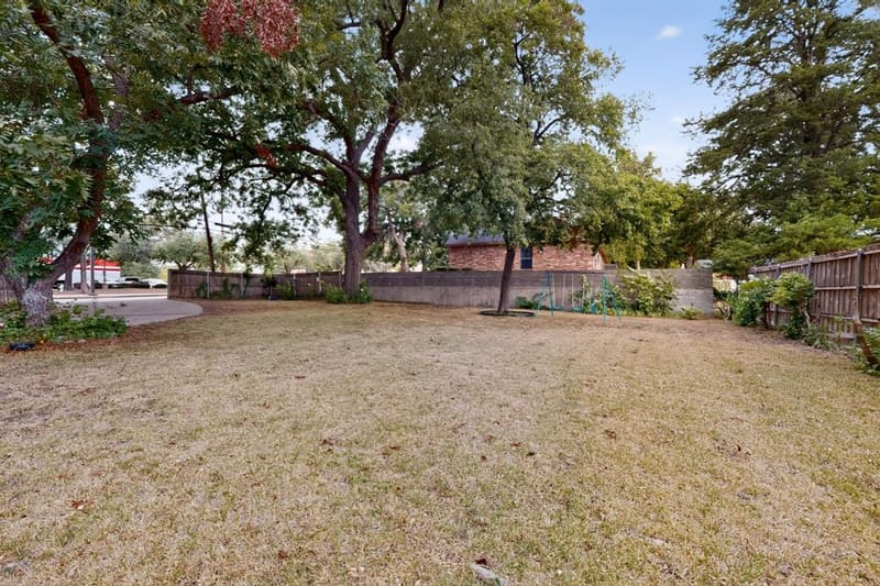 101 Spinner Circle, DeSoto TX 75115 - Photo 37