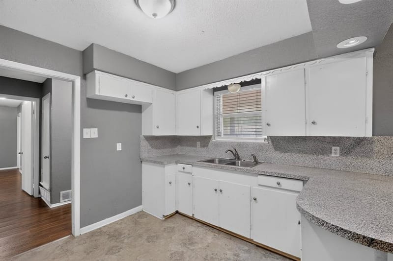 101 Spinner Circle, DeSoto TX 75115 - Photo 11