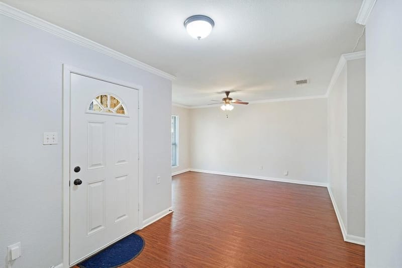 6433 Leana Avenue, Dallas TX 75241 - Photo 7