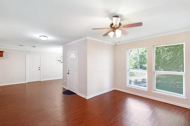 6433 Leana Avenue, Dallas TX 75241 - Photo 9