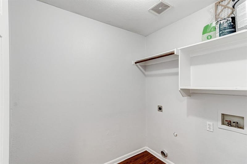 6433 Leana Avenue, Dallas TX 75241 - Photo 10