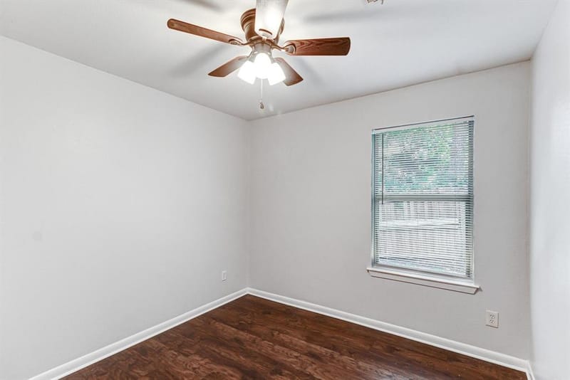 6433 Leana Avenue, Dallas TX 75241 - Photo 11