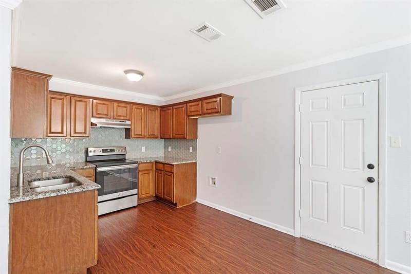 6433 Leana Avenue, Dallas TX 75241 - Photo 4