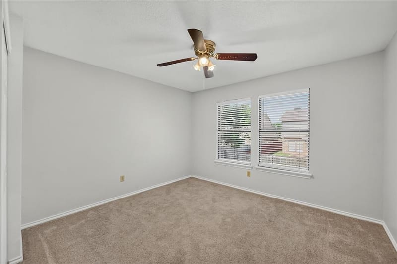 4301 Hudson Avenue, Grand Prairie TX 75052 - Photo 14