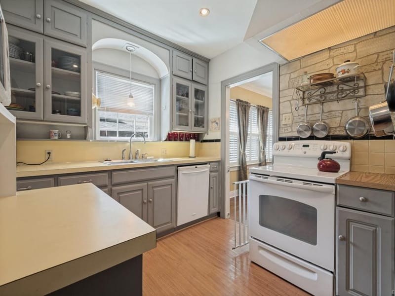 5716 Winton Street, Dallas TX 75206 - Photo 15