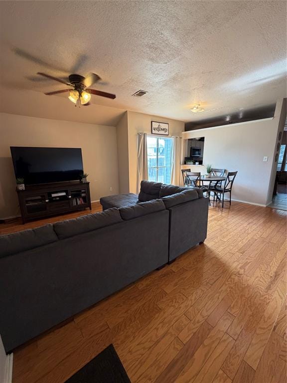 1013 Wentwood Drive, DeSoto TX 75115 - Photo 4