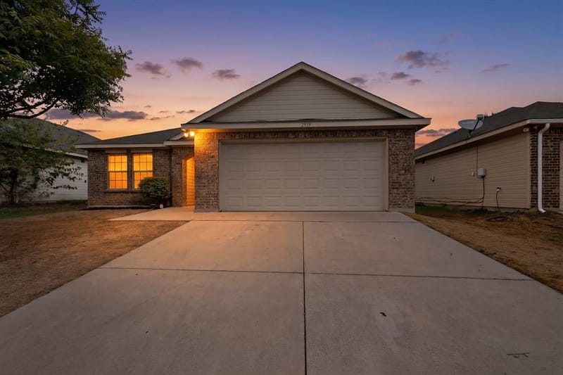 2939 Saint Bernard Drive, Dallas TX 75233