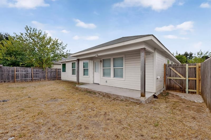 2939 Saint Bernard Drive, Dallas TX 75233 - Photo 38