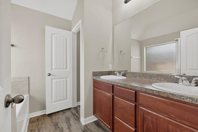 2939 Saint Bernard Drive, Dallas TX 75233 - Photo 19