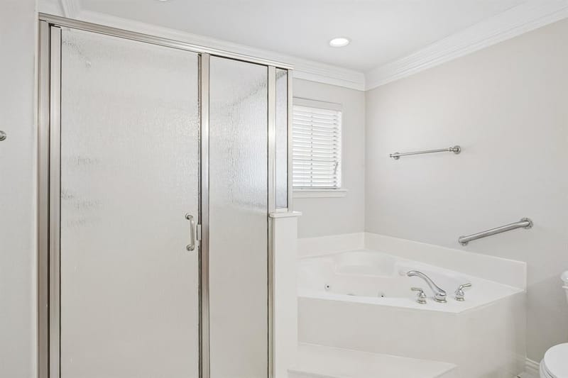 3848 W Pioneer Drive, Irving TX 75061 - Photo 29