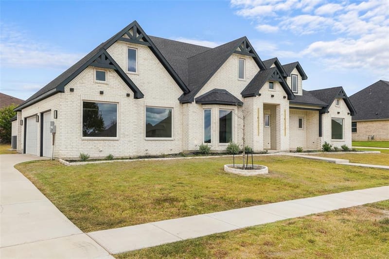 2903 Sunnyside Alley, Ennis TX 75119 - Photo 3