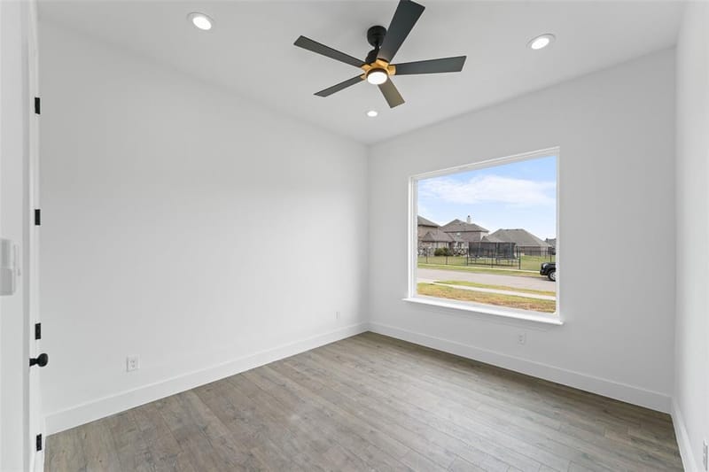 2903 Sunnyside Alley, Ennis TX 75119 - Photo 36