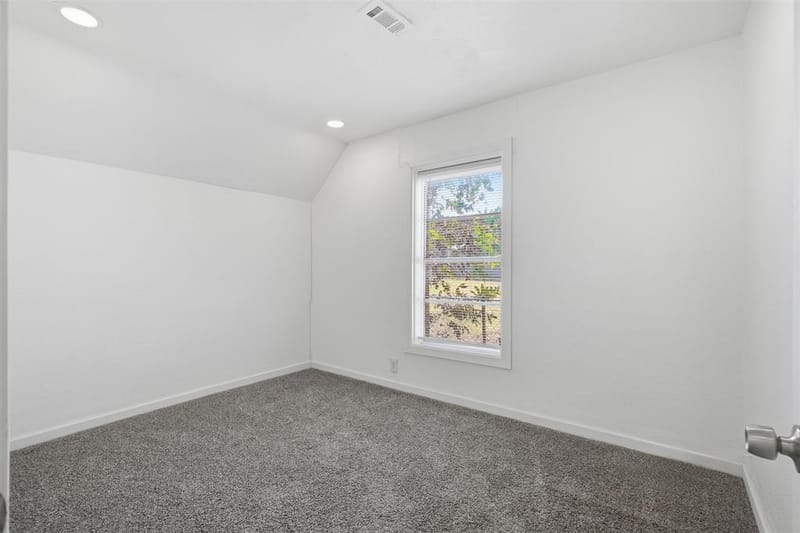 305 MILLER Street, Bowie TX 76230 - Photo 26