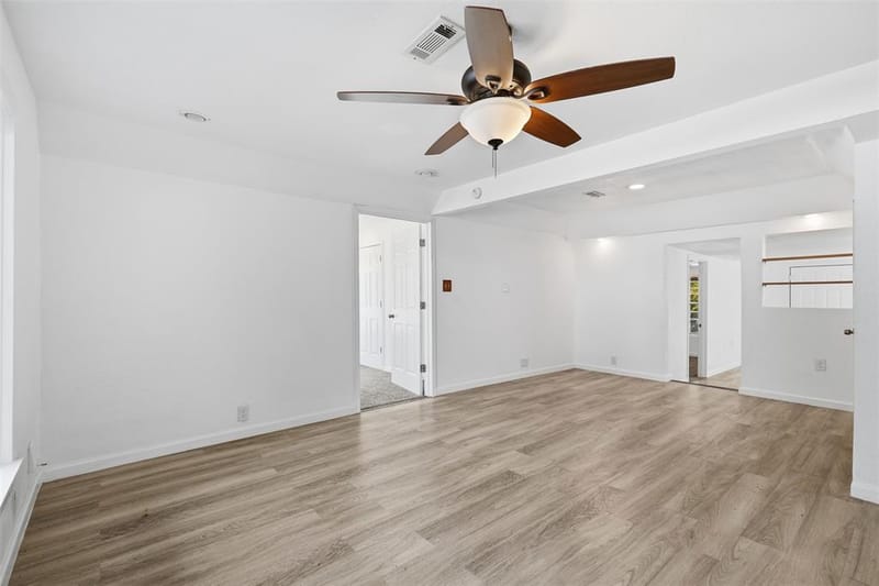 305 MILLER Street, Bowie TX 76230 - Photo 8