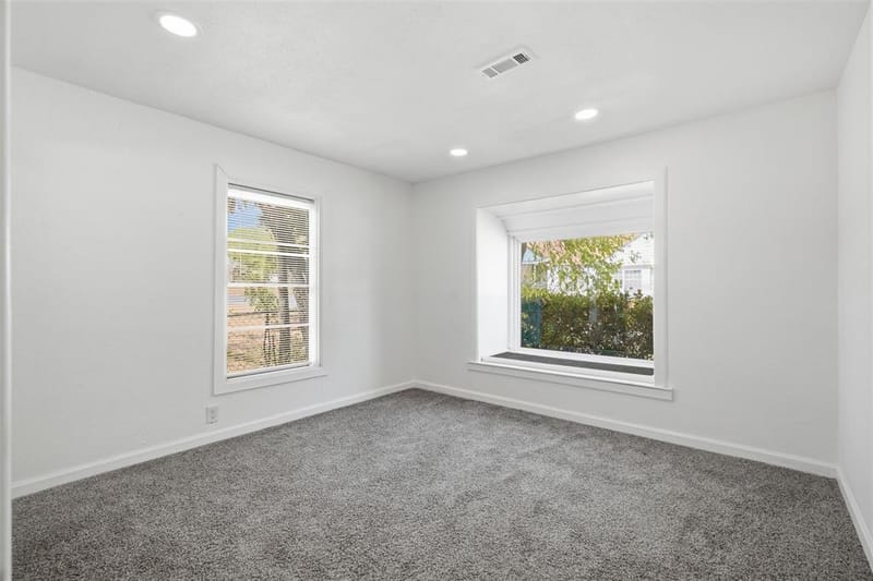 305 MILLER Street, Bowie TX 76230 - Photo 25