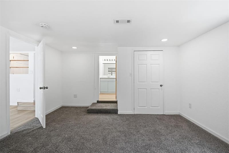 305 MILLER Street, Bowie TX 76230 - Photo 21