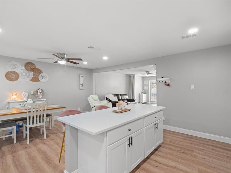 9255 Palisade Drive, Dallas TX 75217 - Photo 6
