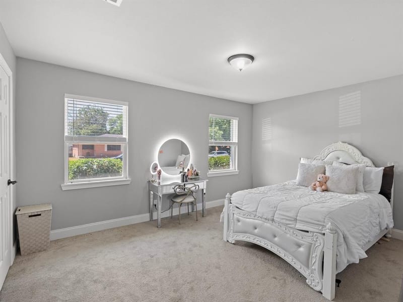 9255 Palisade Drive, Dallas TX 75217 - Photo 14