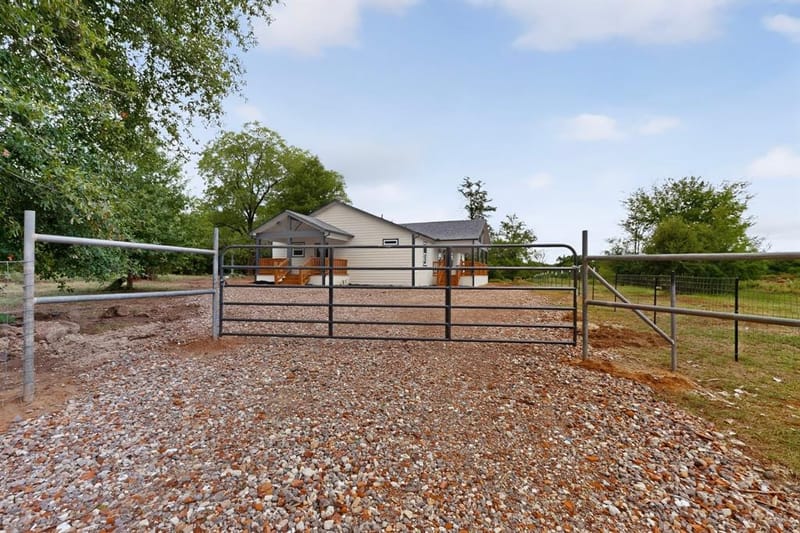 573 County Road 1116, Sulphur Springs TX 75433 - Photo 7