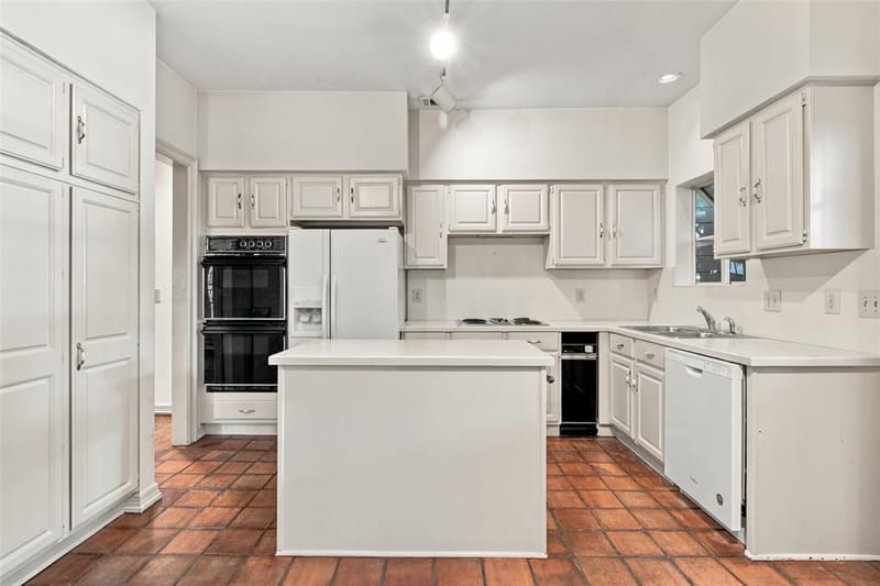 3645 Mcfarlin Boulevard, University Park TX 75205 - Photo 12
