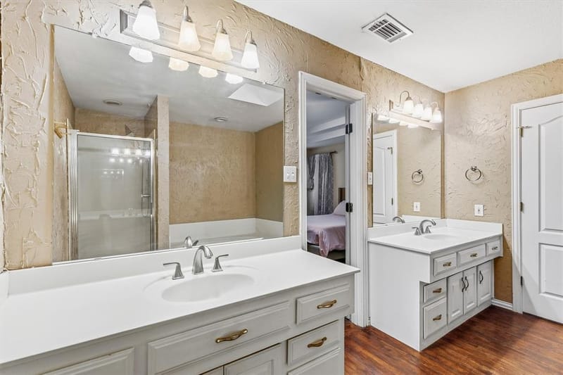 800 Crest Ridge Drive, Irving TX 75061 - Photo 13