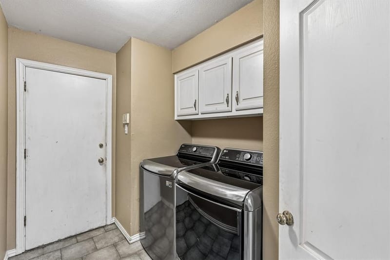 800 Crest Ridge Drive, Irving TX 75061 - Photo 33